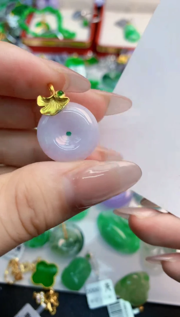 翡翠未镶嵌吊坠(不含链)1