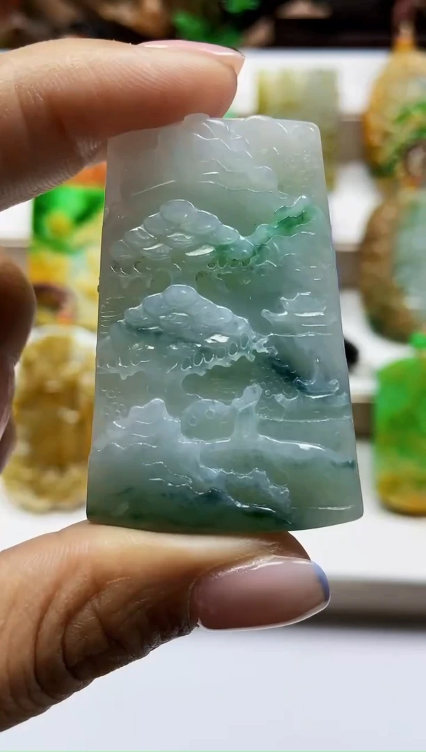 颈饰未镶嵌翡翠翡翠A货