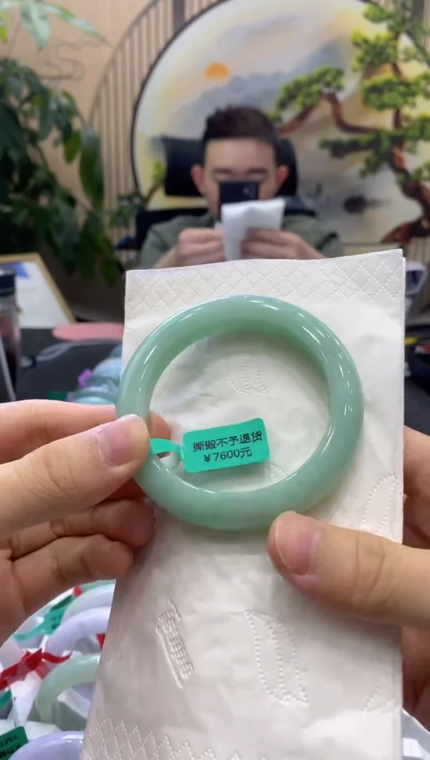 翡翠手镯未镶嵌0000006671