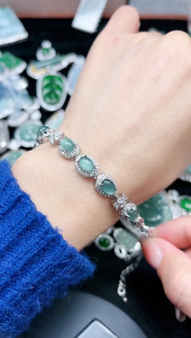 【闪购商品】翡翠颈饰未镶嵌1271赠皮绳