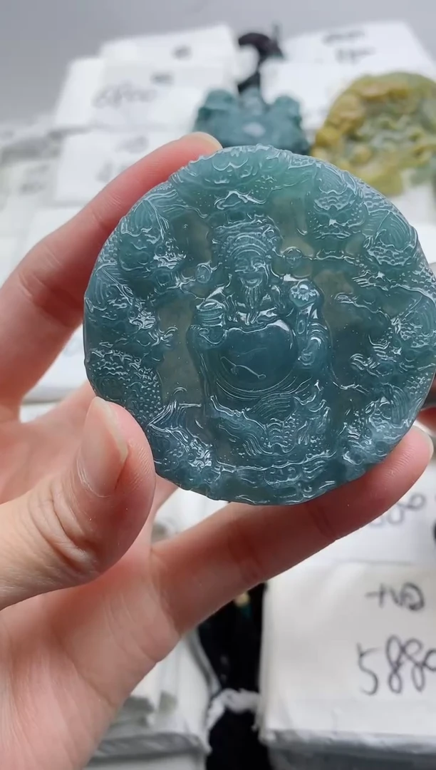 颈饰未镶嵌翡翠8