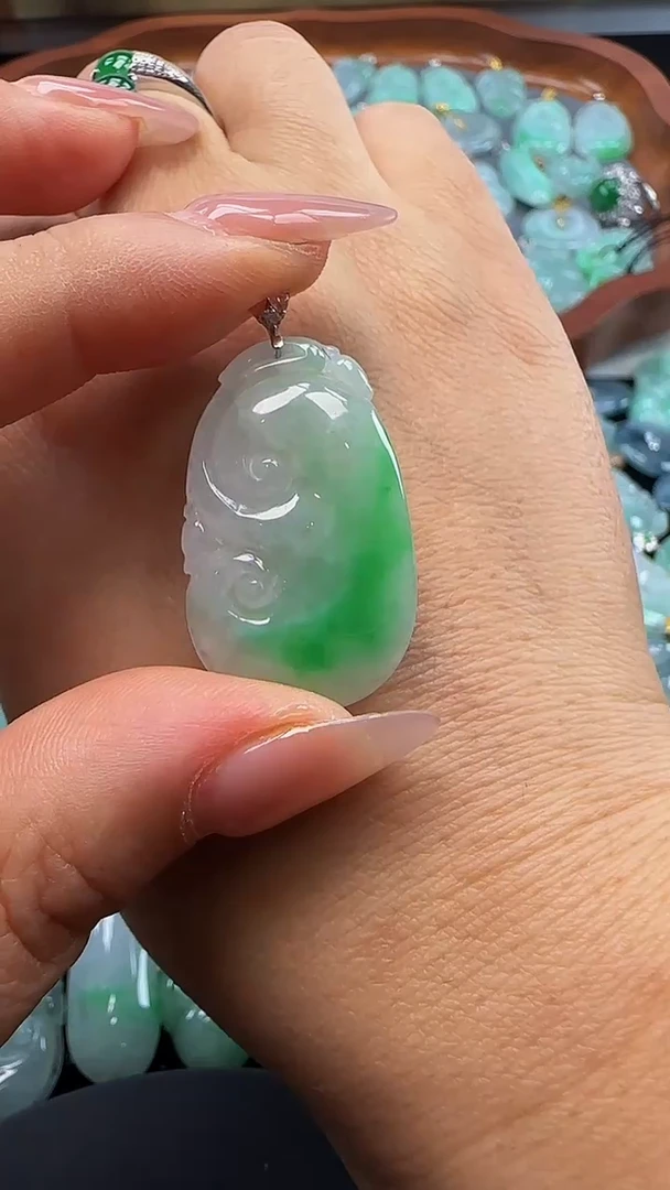 翡翠18K金镶嵌吊坠(不含链)༄****࿐如意