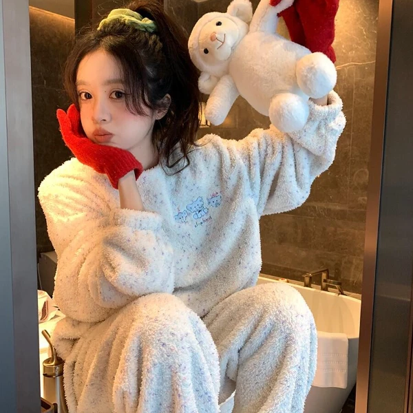 珊瑚绒睡衣女士秋冬季新款保暖韩版甜美卡通休闲家居服可外穿套装