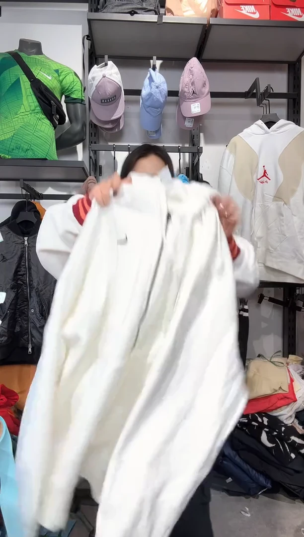 1621编码 瑕疵款直播间过款为准 尺码    身高  XL