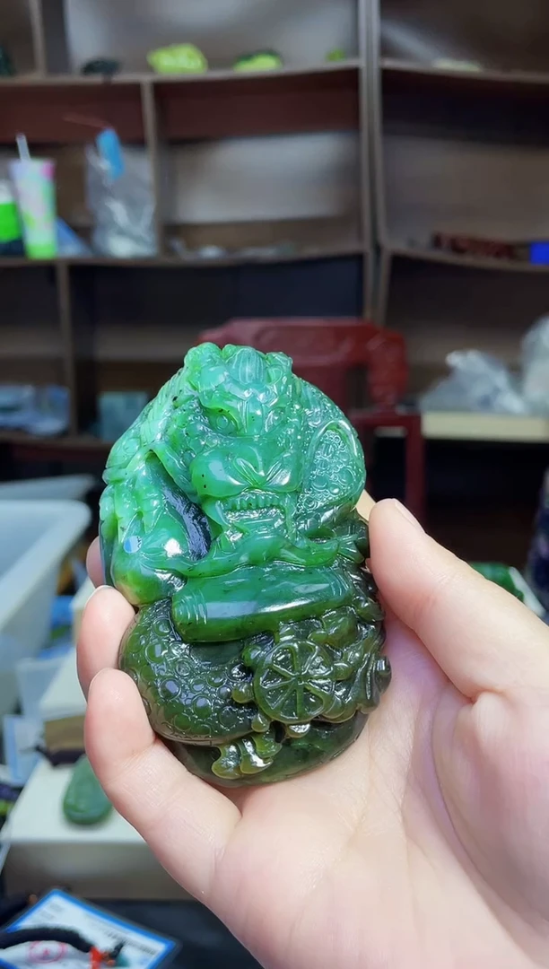 和田玉未镶嵌颈饰1