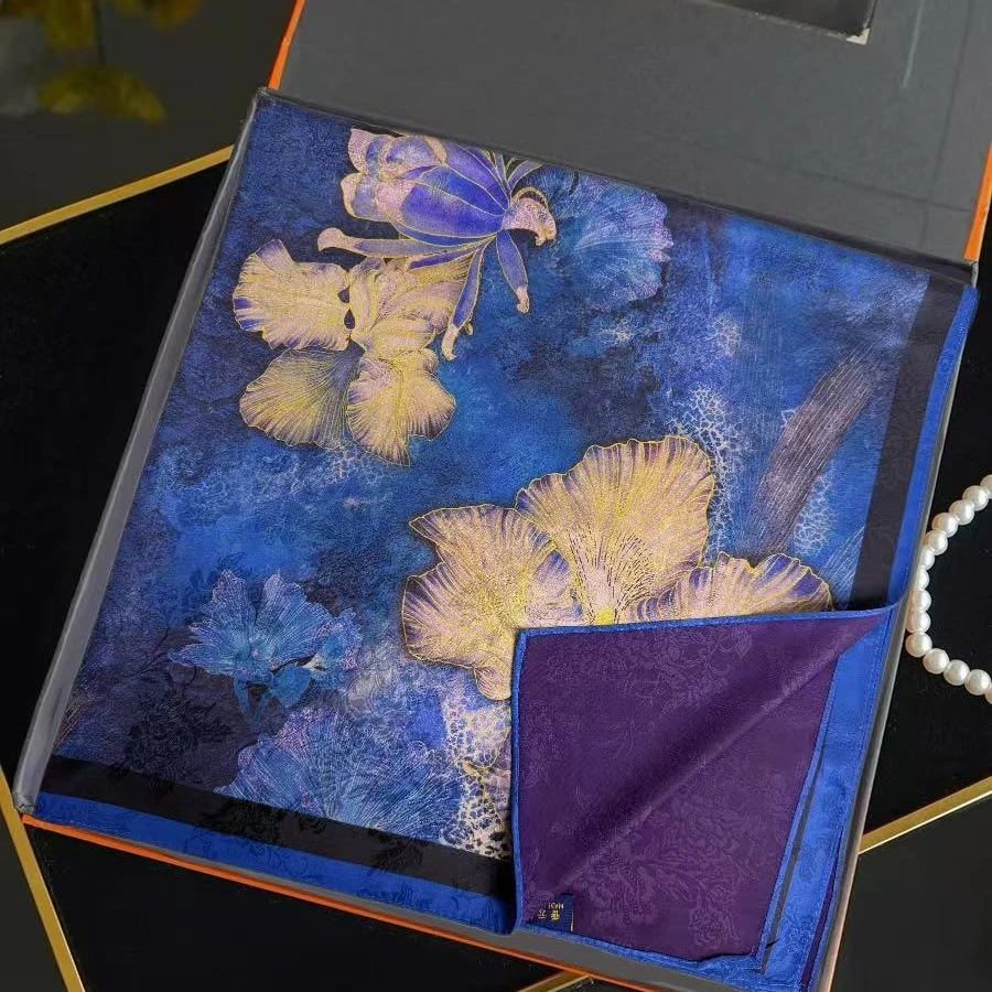 90*90尺寸香云纱 蓝色魅影 优雅大气丝巾