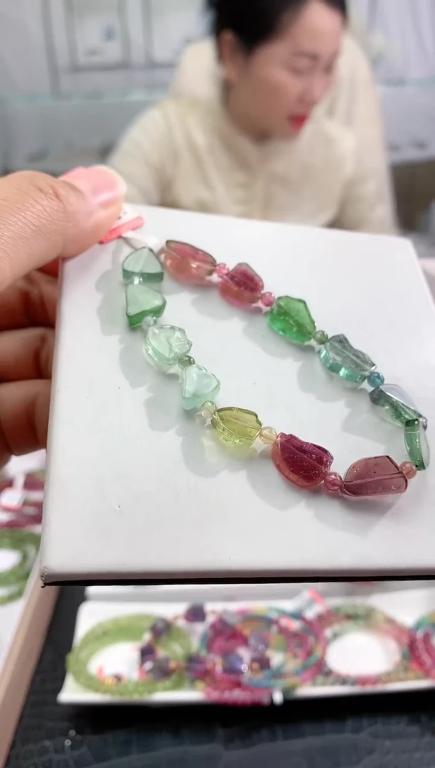 【闪购商品】碧玺手串未镶嵌多样性发一条