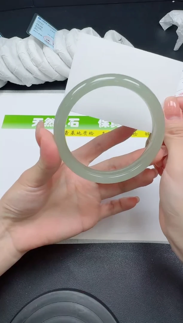 未镶嵌手镯石英质玉039-64