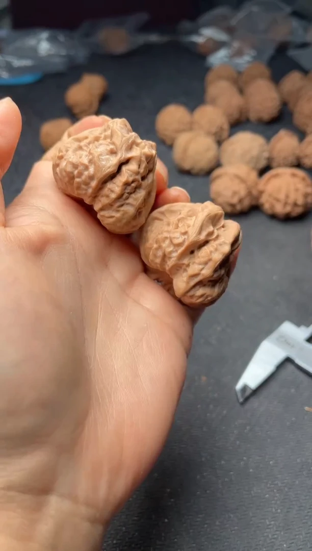 把件文玩核桃w144   蛤蟆头37尺