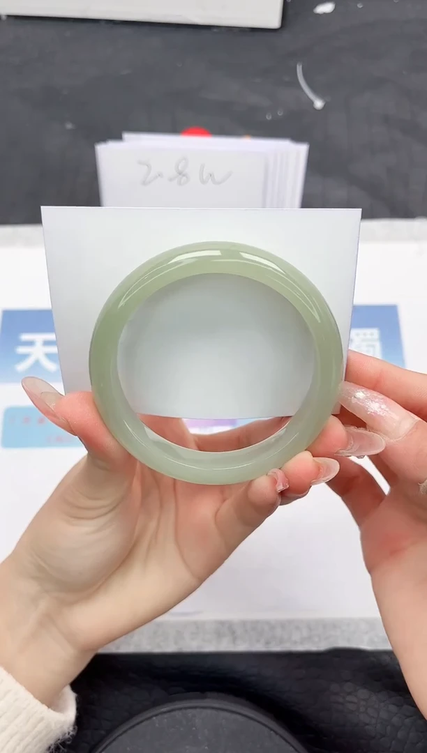 【闪购商品】石英质玉手镯未镶嵌H186-58.8