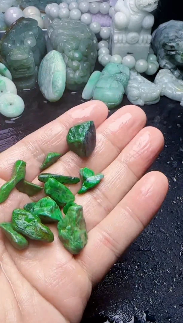 颈饰未镶嵌翡翠001