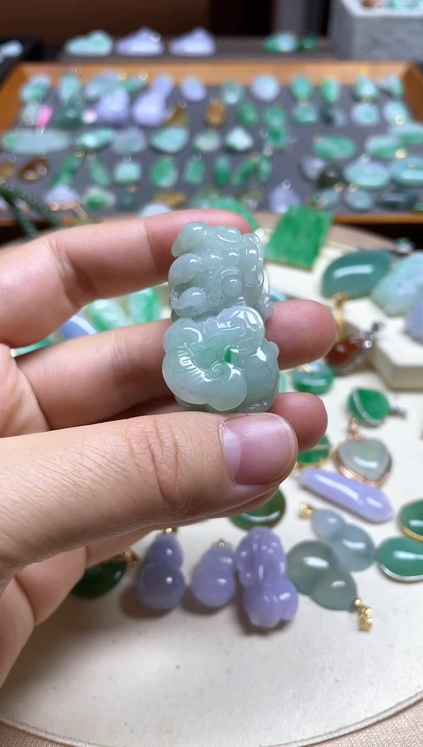 【闪购商品】翡翠颈饰未镶嵌貔貅