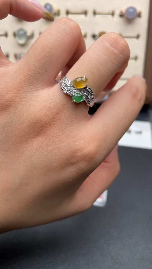 银S925镶嵌戒指翡翠一物一证一礼盒