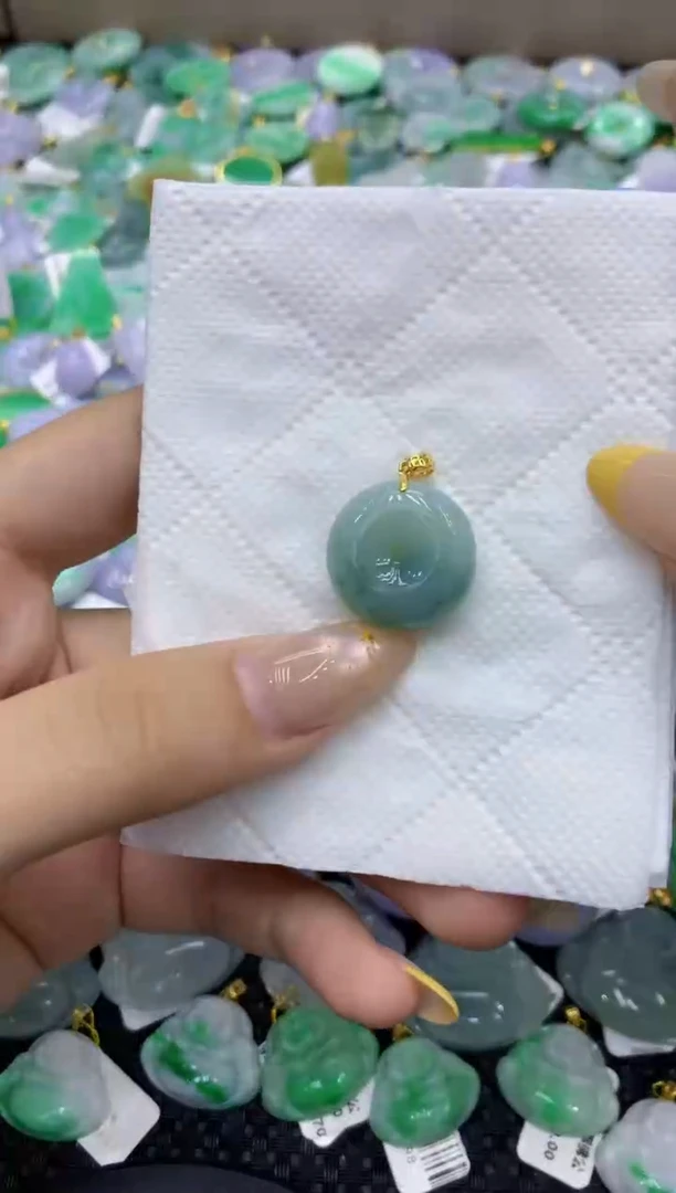 颈饰未镶嵌翡翠天然缅甸翡翠A货