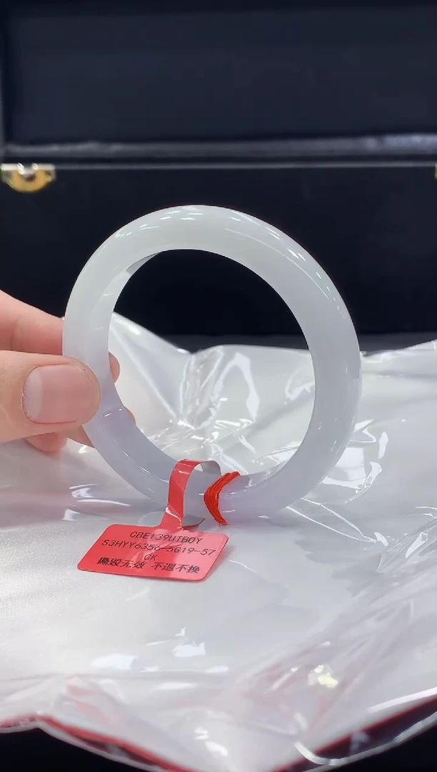 未镶嵌手镯翡翠翡翠手镯