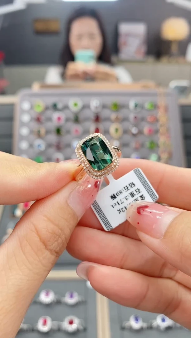 【闪购商品】碧玺戒指18K金镶嵌3.71