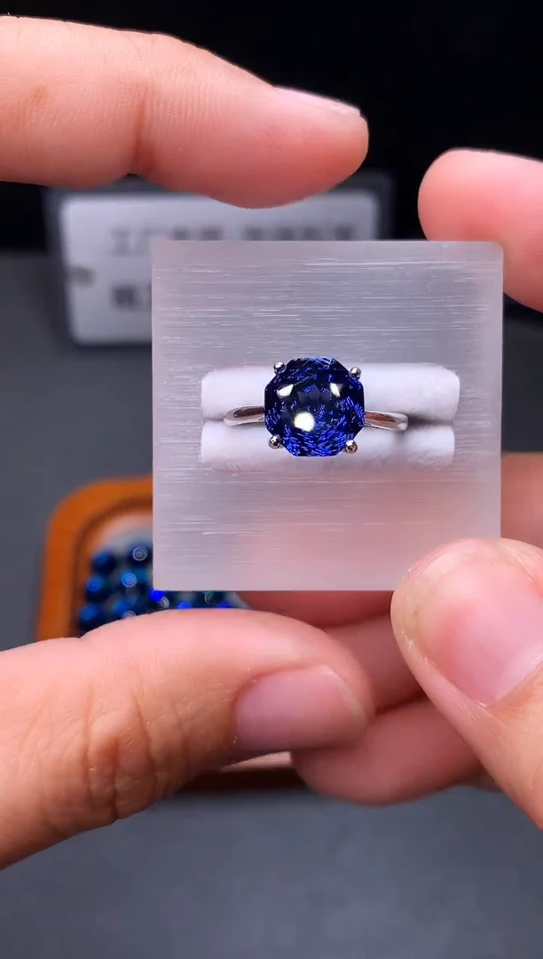 银S925镶嵌戒指托帕石111