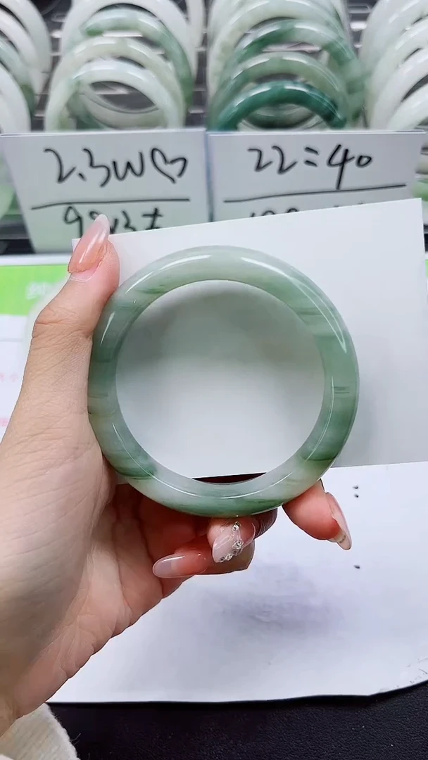 【闪购商品】石英质玉手镯未镶嵌A138-55/56