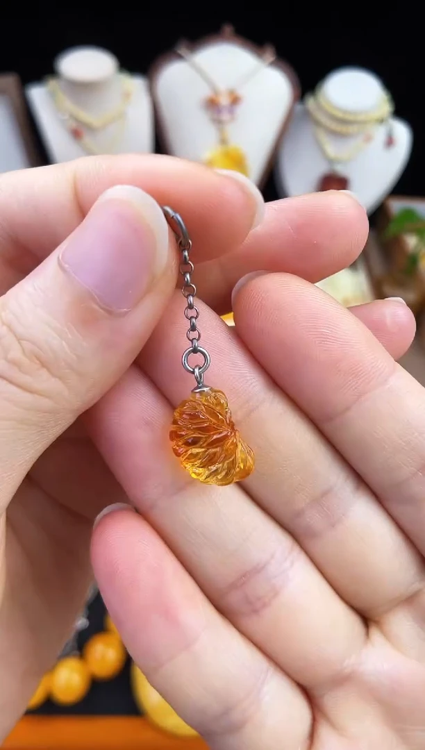 琥珀未镶嵌珠宝奇石柒月1