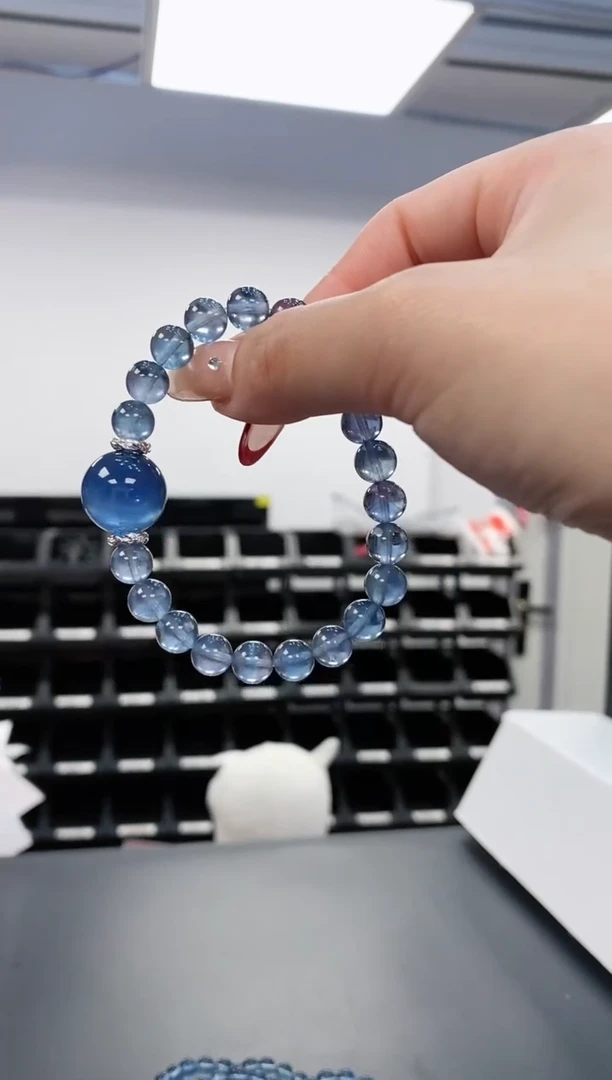 【闪购商品】萤石手链合金124.24蓝眼泪手串 多样性发其一