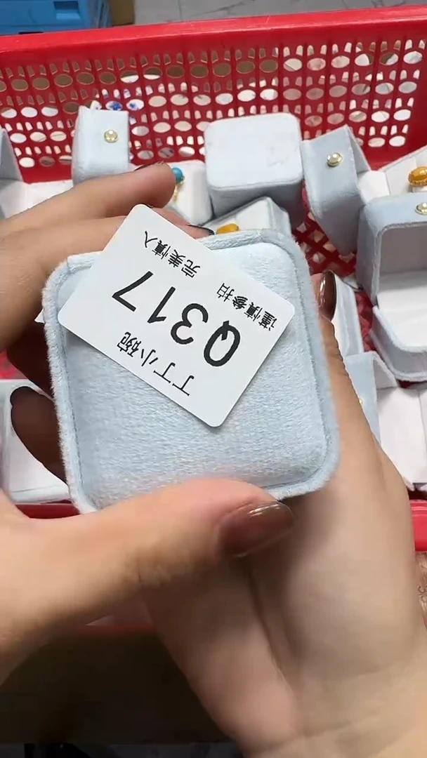 瓷片靓*317