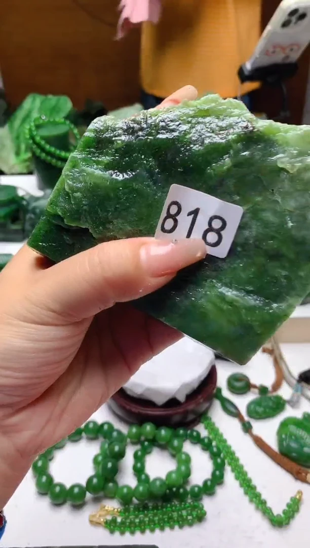 未镶嵌和田玉（碧玉）珠宝半成品0