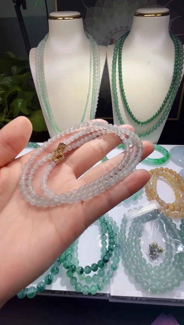 定制翡翠未镶嵌缅甸天然翡翠A货