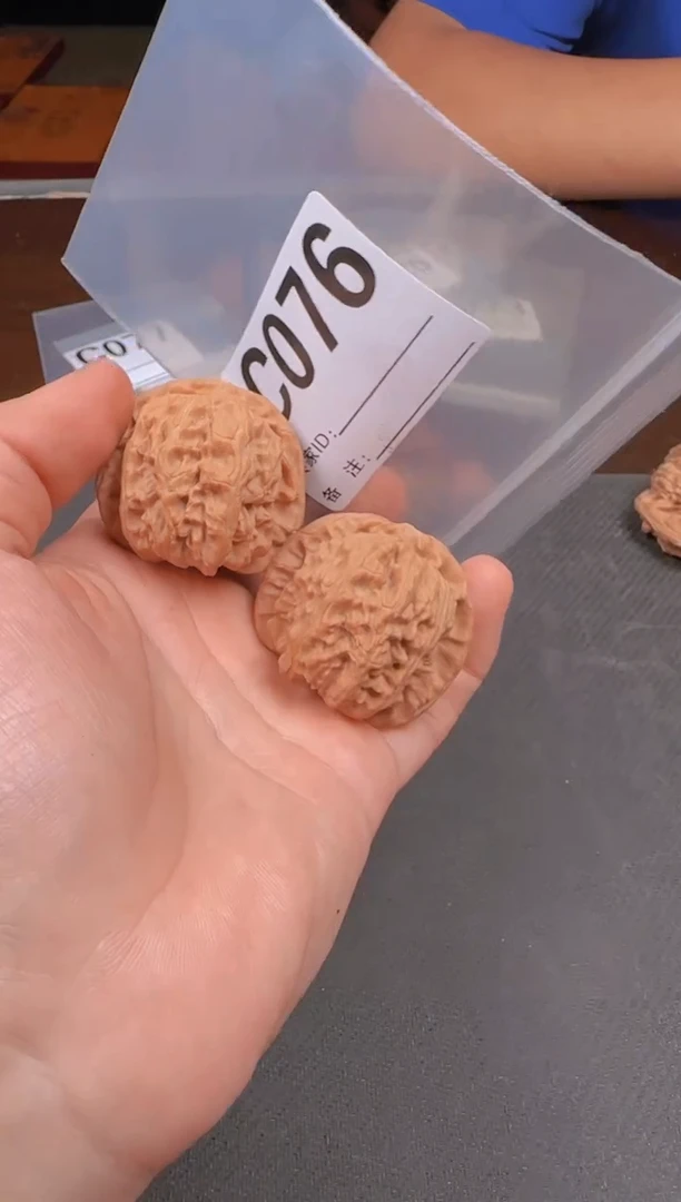 吊坠文玩核桃42白狮子 076