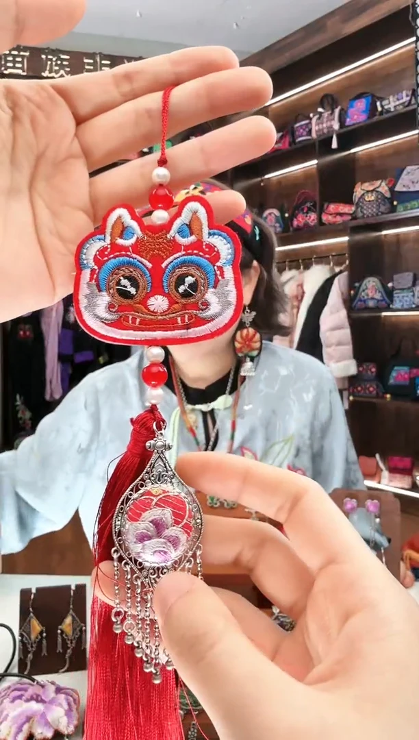 【闪购商品】织绣06蚩梦苗族古绣