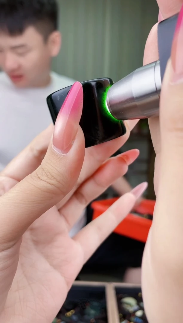 和田玉未镶嵌挂件拍一发一，多样性发货！