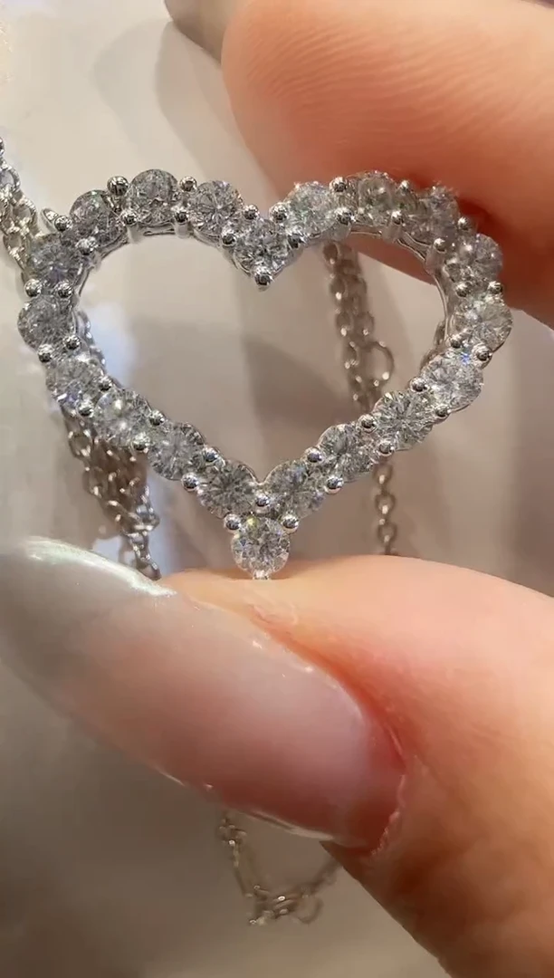 【闪购商品】钻石项链18K金镶嵌大号爱心