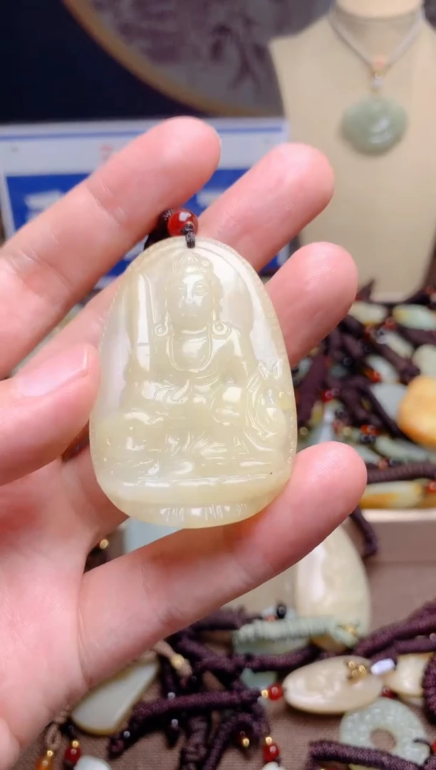和田玉未镶嵌颈饰1