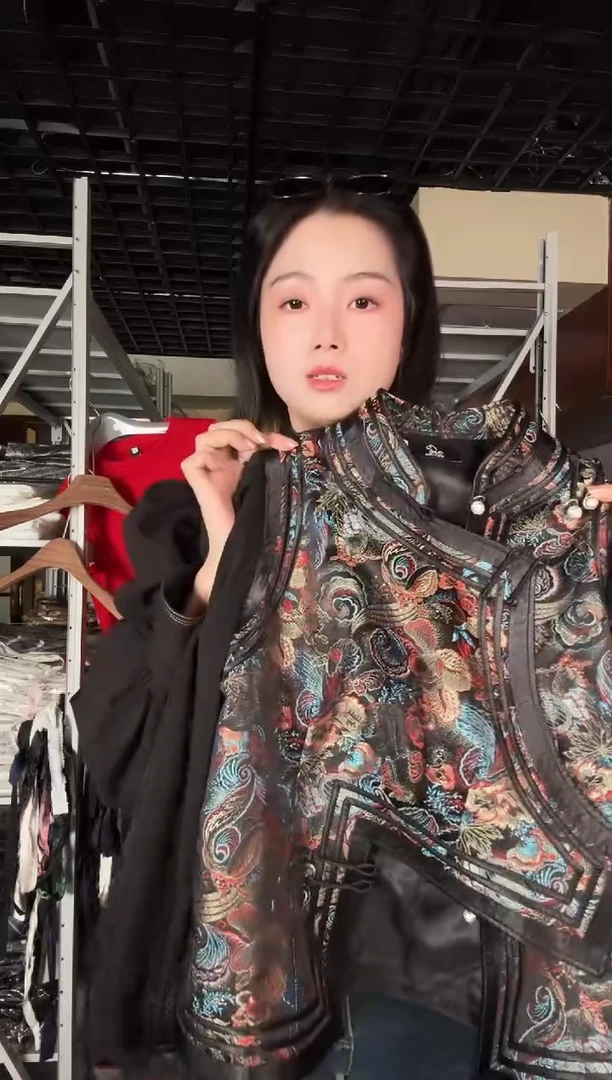 黑蝴蝶纱袖2xl