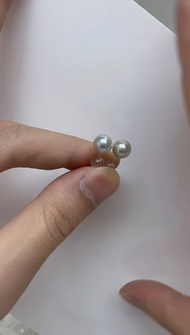 18K金镶嵌耳饰海水珍珠