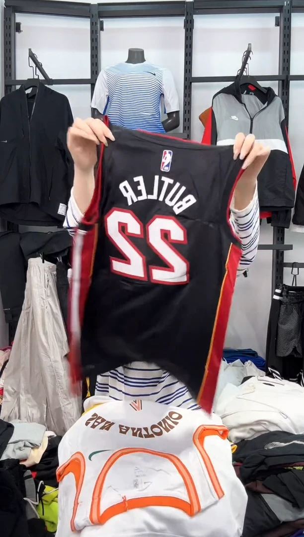 2616编码  耐克卫衣服饰过款为准 尺码