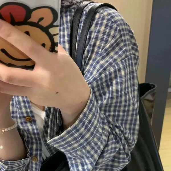 复古蓝色格子衬衫女夏季薄款2025新款小众别致设计感防晒衬衣外套