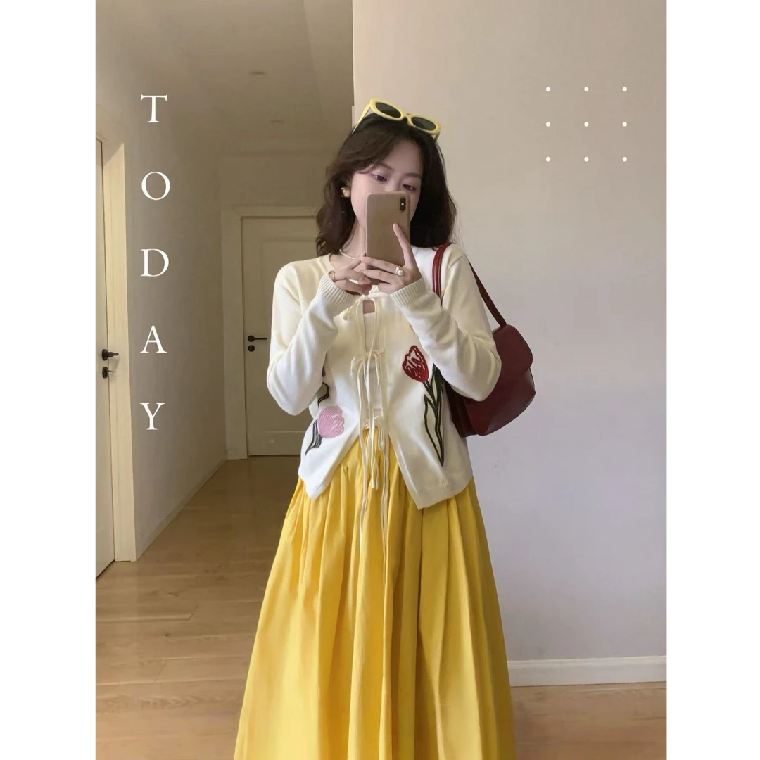 巨好看的两件套早秋韩系穿搭松弛感慵懒白色针织开衫半身裙套装女