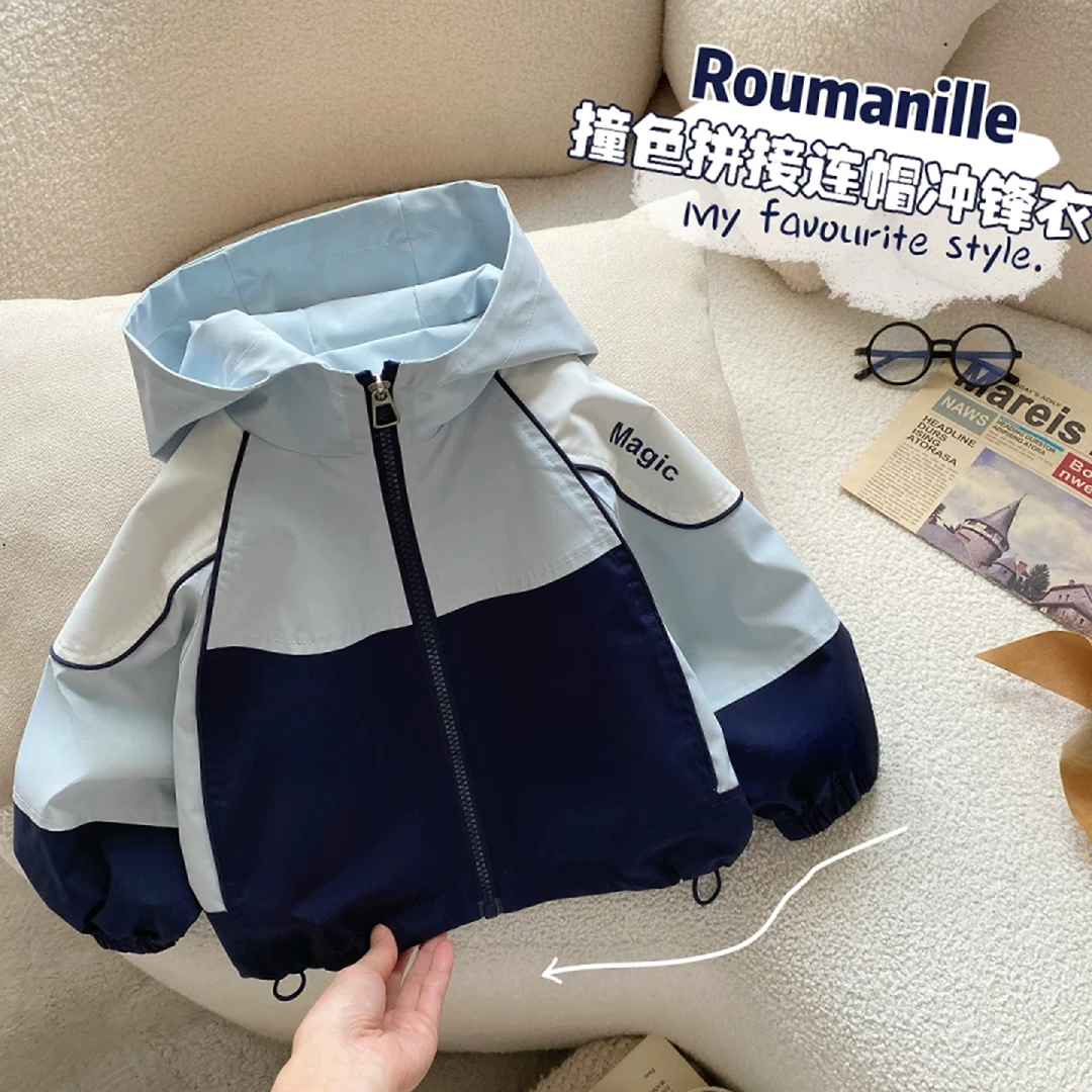 男童外套春秋季2025新款洋气宝宝秋款户外冲锋衣儿童秋装徒步上衣