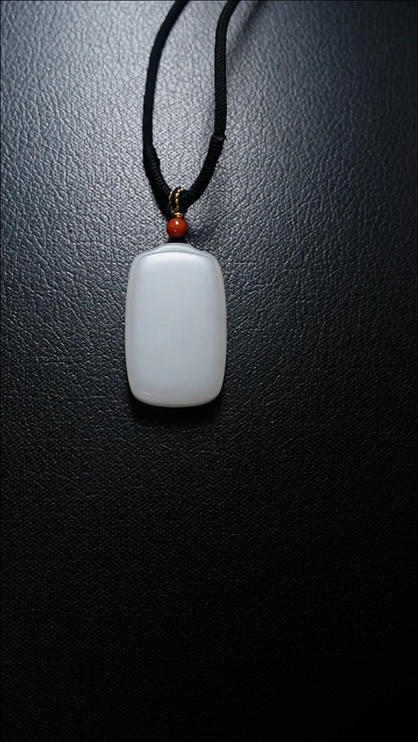 【闪购商品】和田玉颈饰未镶嵌无事牌