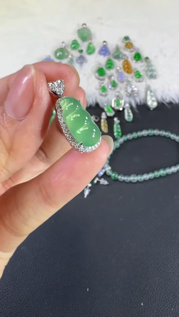 吊坠(不含链)18K金镶嵌翡翠C175|3980