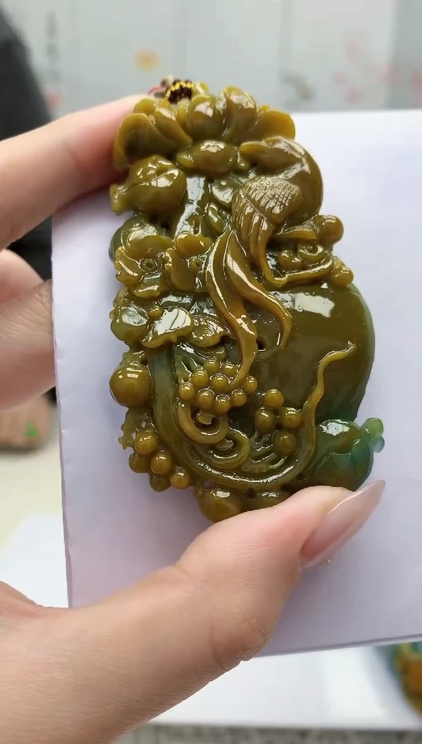 【闪购商品】定制翡翠未镶嵌4852jw-毛货挂件108