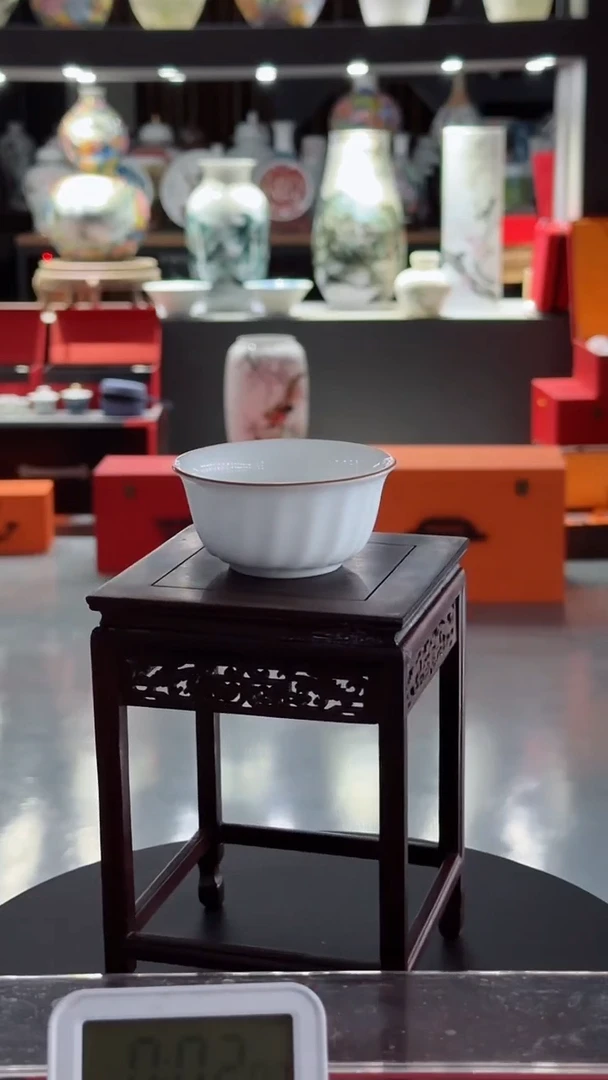 【闪购商品】微瑕手绘款生肖猪瓜纹杯