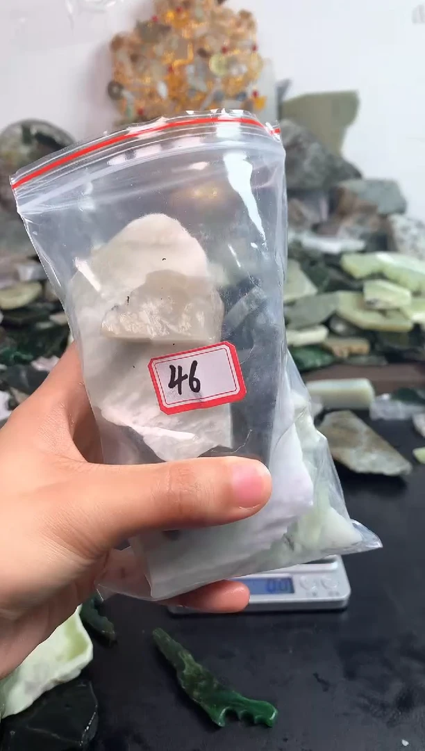 未镶嵌和田玉摆件46