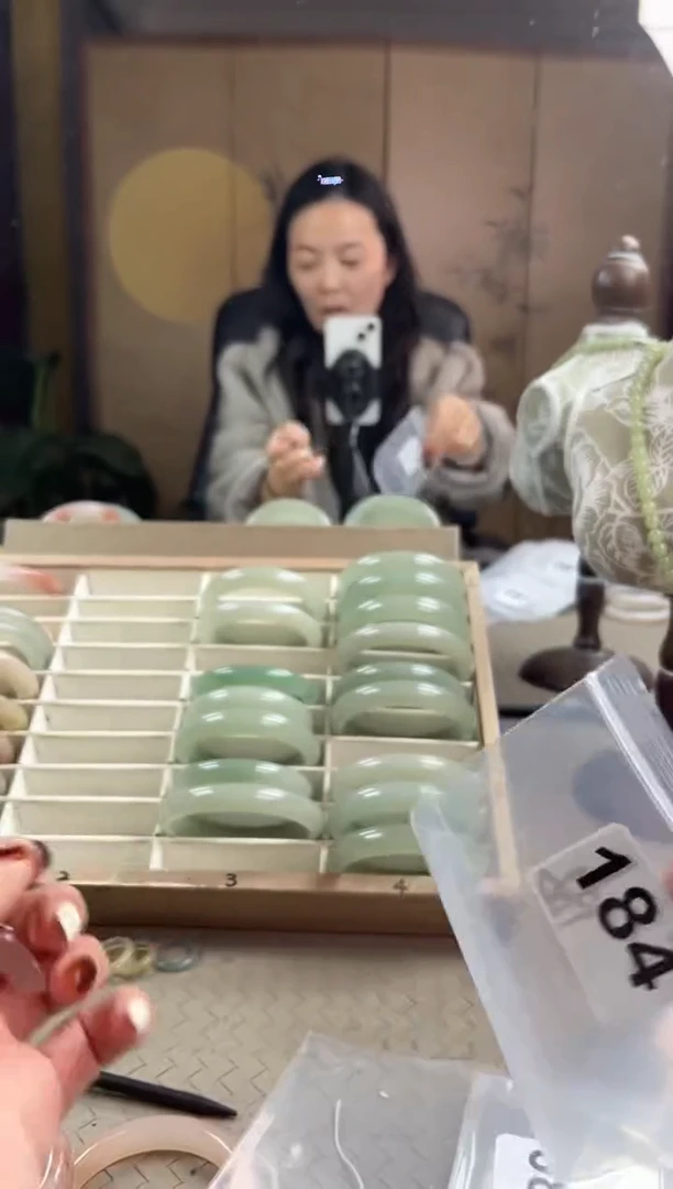 手镯玛瑙/玉髓未镶嵌桃**?184
