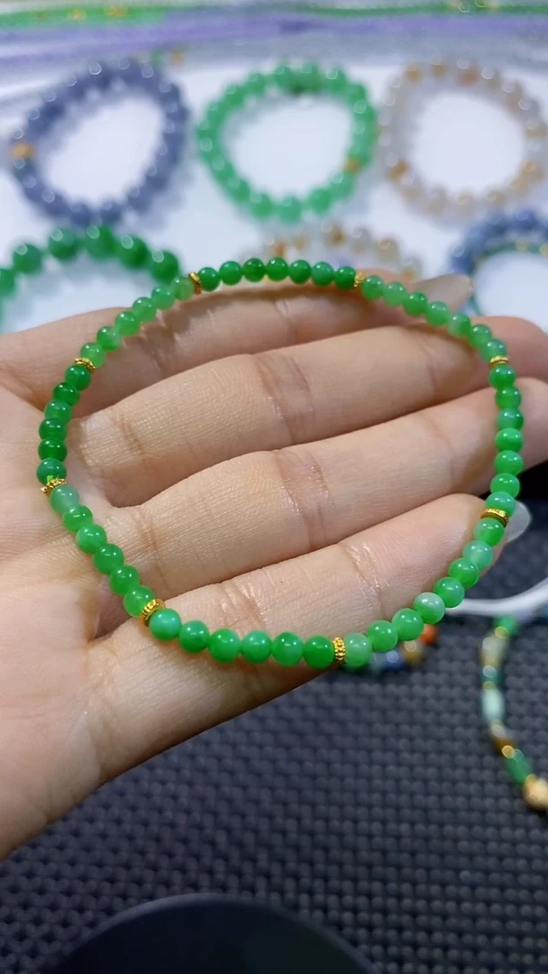 散珠翡翠卡3.5手串