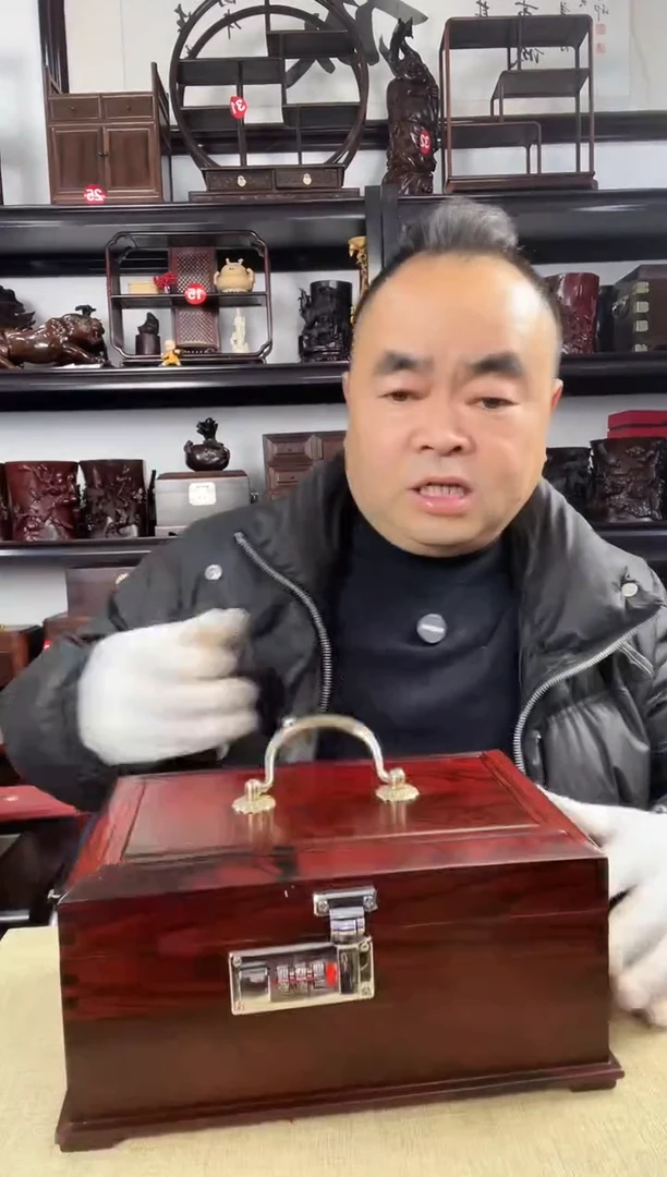 木老李红木工艺品51瑕疵