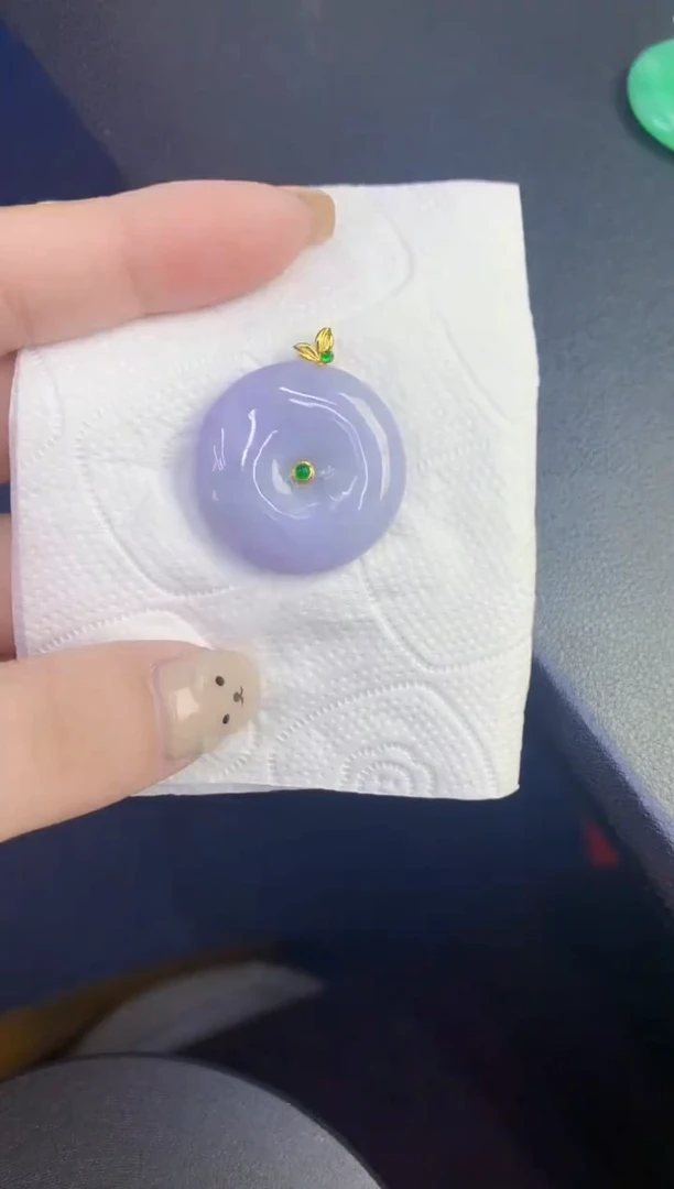 颈饰18K金镶嵌翡翠缅甸天然翡翠a货