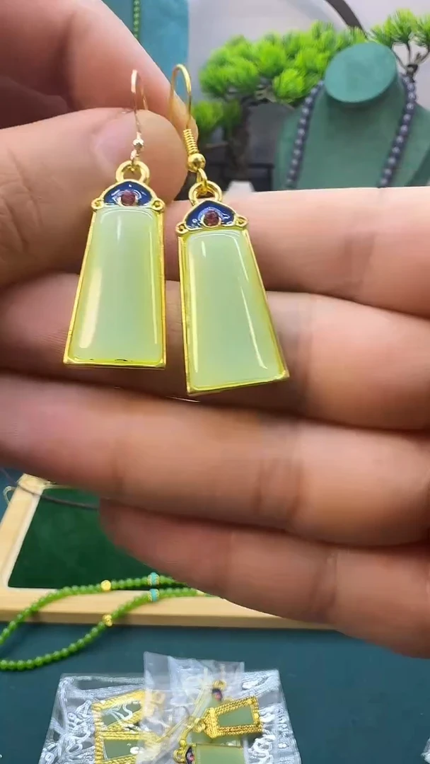 和田玉14K金镶嵌耳饰QW21