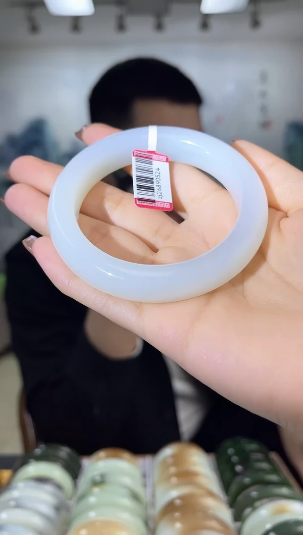 【闪购商品】和田玉手镯未镶嵌56+圈口0524