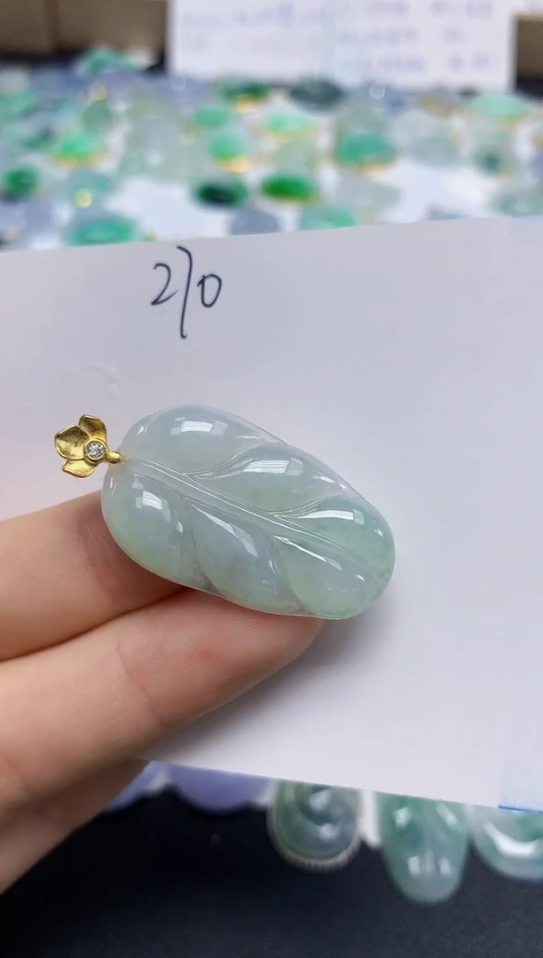 翡翠未镶嵌颈饰天然缅甸翡翠A货
